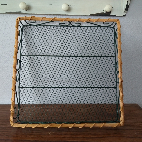 Wicker & Wire Tray and Tissue Box Set - Picture 2 of 9